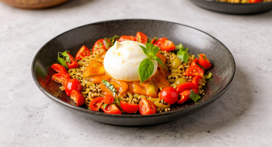 Burrata mit geröstetem Quinoa